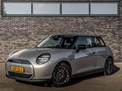 Grijs Nieuw 2025 Mini Cooper Hatchback | € 31.000
