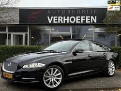 Zwart (metallic) Gebruikt 2012 Jaguar XJ Portfolio Sedan | € 25.950 (Goede deal)