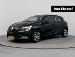 Zwart Gebruikt 2023 Renault Clio V Equilibre Hatchback | € 14.844 (Goede deal)