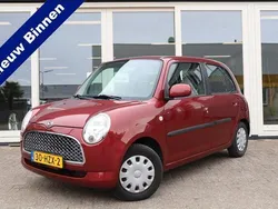 Rood Gebruikt 2009 Daihatsu Trevis Hatchback | € 2.250 (Eerlijke prijs)