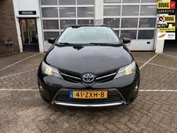 Zwart Gebruikt 2013 Toyota Auris Hatchback | € 10.995 (Eerlijke prijs)