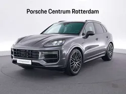 Grijs Gebruikt 2025 Porsche Cayenne Turbo E-Hybrid SUV | € 234.900 (Goede deal)