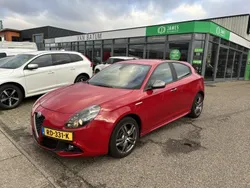 Rood Gebruikt 2017 Alfa Romeo Giulietta Super Hatchback | € 10.690 (Goede deal)