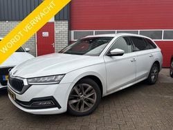 Wit Gebruikt 2021 Skoda Octavia Stationwagen | € 23.888 (Eerlijke prijs)