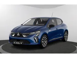 Royal blue (blauw metallic) Nieuw 2025 Mitsubishi Colt Intense Hatchback | € 29.090 (Eerlijke prijs)