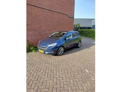 Blauw, metallic lak Gebruikt 2015 Opel Corsa Cosmo Hatchback | € 5.500 (Super prijs)