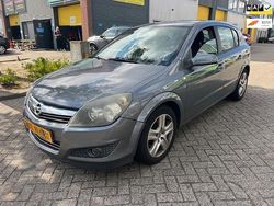 Grijs Gebruikt 2007 Opel Astra Essentia Hatchback | € 750 (Super prijs)