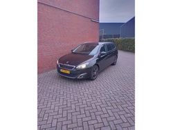 Zwart, metallic lak Gebruikt 2016 Peugeot 308 Stationwagen | € 6.950 (Eerlijke prijs)