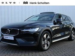 Zwart Gebruikt 2022 Volvo V60 CC Pro Stationwagen | € 41.950 (Goede deal)