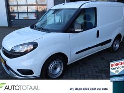 Wit Gebruikt 2022 Fiat Doblò S MPV | € 15.900 (Iets duurder)