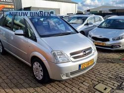 Grijs Gebruikt 2005 Opel Meriva MPV | € 1.995 (Eerlijke prijs)