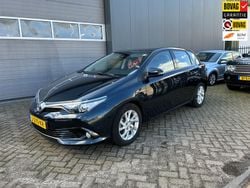 Grijs Gebruikt 2017 Toyota Auris Hybrid Hatchback | € 16.750 (Eerlijke prijs)
