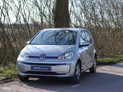 Grijs, metallic lak Gebruikt 2020 VW e-up! Hatchback | € 13.950 (Iets duurder)