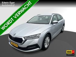 Grijs Gebruikt 2023 Skoda Octavia Business Line Stationwagen | € 19.945 (Eerlijke prijs)