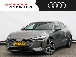 Grijs, metallic lak Gebruikt 2024 Audi A5 Comfort Coupé | € 54.800