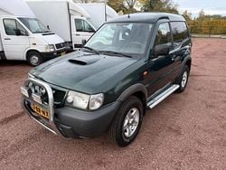 Groen Gebruikt 2004 Nissan Terrano SUV | € 2.950