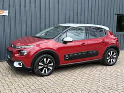 Rood (metallic) Gebruikt 2017 Citroën C3 PureTech Hatchback | € 13.495 (Eerlijke prijs)