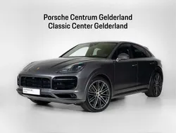 Grijs, metallic lak Gebruikt 2023 Porsche Cayenne SUV | € 109.900