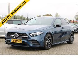 Blauw Gebruikt 2019 Mercedes A220 AMG line Hatchback | € 27.400 (Eerlijke prijs)