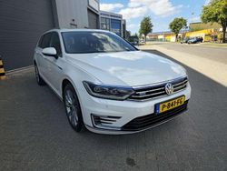 Wit Gebruikt 2018 VW Passat GTE Stationwagen | € 18.500 (Goede deal)