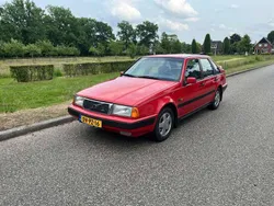 Rood Gebruikt 1992 Volvo 440 Sedan | € 3.000