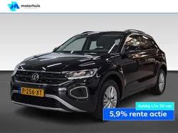 Zwart Gebruikt 2022 VW T-Roc Style SUV | € 25.940 (Goede deal)