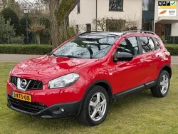 Rood Gebruikt 2013 Nissan Qashqai 360º SUV | € 8.450 (Super prijs)