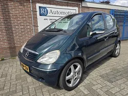 Groen Gebruikt 2004 Mercedes A190 Elegance MPV | € 3.450