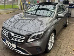 Grijs Gebruikt 2017 Mercedes GLA200 SUV | € 26.900