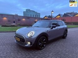 Grijs (metallic) Gebruikt 2016 Mini Cooper Clubman Stationwagen | € 7.500