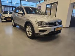 Grijs Gebruikt 2020 VW Tiguan Highline SUV | € 20.995 (Super prijs)