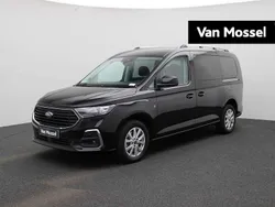 Zwart Gebruikt 2023 Ford Tourneo Trend Van | € 38.929