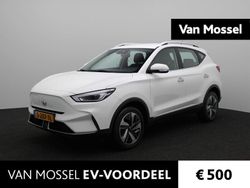 Wit Gebruikt 2023 MG ZS Comfort Sedan | € 25.444 (Eerlijke prijs)