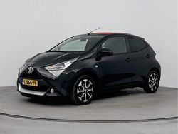 Zwart Gebruikt 2021 Toyota Aygo Hatchback | € 13.945 (Iets duurder)