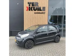 Zwart Gebruikt 2011 Citroën C1 SELECTION Hatchback | € 3.250 (Eerlijke prijs)