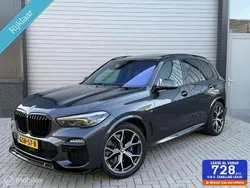Grijs Gebruikt 2020 BMW X5 M Sport SUV | € 54.950 (Iets duurder)