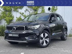 Zwart Gebruikt 2023 Volvo XC40 Core SUV | € 37.694 (Eerlijke prijs)