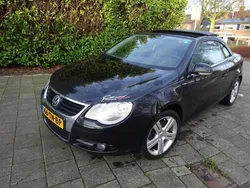 Zwart Gebruikt 2006 VW Eos Cabriolet | € 1.799 (Eerlijke prijs)