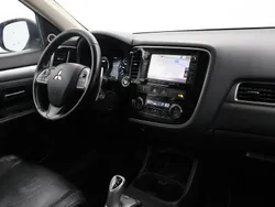 Mitsubishi Outlander P-HEV