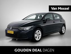 Zwart Gebruikt 2022 VW Golf VIII Life Hatchback | € 18.900 (Goede deal)