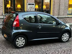 Grijs Gebruikt 2005 Peugeot 107 Hatchback | € 1.800 (Iets duurder)