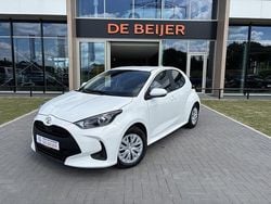 Wit Gebruikt 2023 Toyota Yaris Active Hatchback | € 19.700 (Eerlijke prijs)