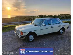 Beige Gebruikt 1977 Mercedes 300 Sedan | € 8.100