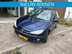 Blauw Gebruikt 2001 Peugeot 206 Hatchback | € 995 (Eerlijke prijs)