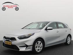 Grijs Gebruikt 2022 Kia Ceed Hatchback | € 17.183 (Eerlijke prijs)
