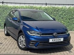 Blauw Gebruikt 2022 VW Polo Style Hatchback | € 20.950 (Goede deal)