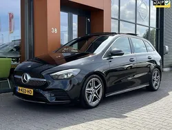 Zwart Gebruikt 2020 Mercedes B180 Business MPV | € 27.890 (Eerlijke prijs)