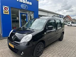 Zwart Gebruikt 2009 Renault Kangoo Expression MPV | € 8.750 (Eerlijke prijs)