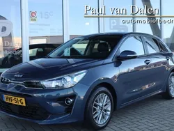 Blauw Gebruikt 2022 Kia Rio Hatchback | € 16.335 (Goede deal)