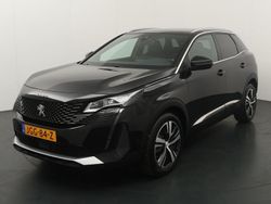 Zwart Gebruikt 2024 Peugeot e-3008 GT SUV | € 31.950